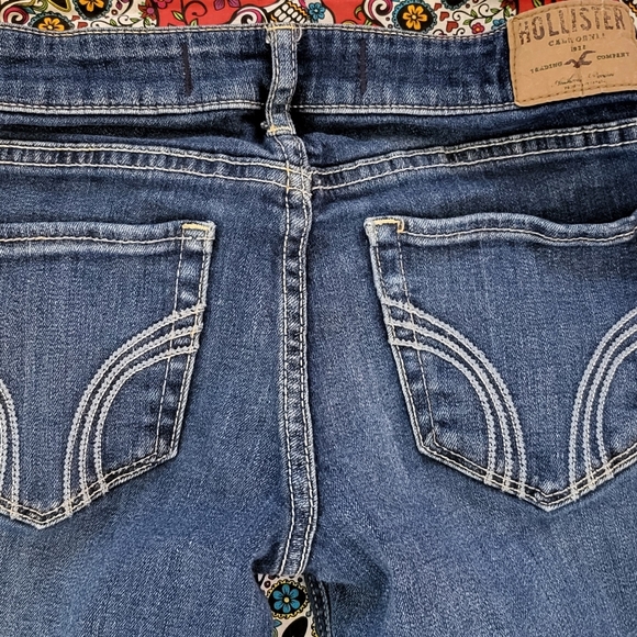 Hollister Skinny Jeans - Picture 3 of 4